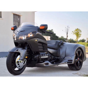 进口本田金翼正三轮gl1800大排量重机车跑车巡航车长途旅行摩托车