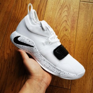 耐克nike pg2.5 乔治低帮夏季耐磨白黑阴阳 篮球鞋 bq8453-100