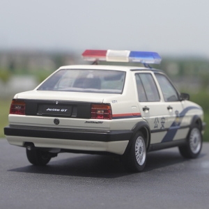 特价车模原厂大众 方头捷达 jetta gt mk2 经典警车版 方灯 1:18