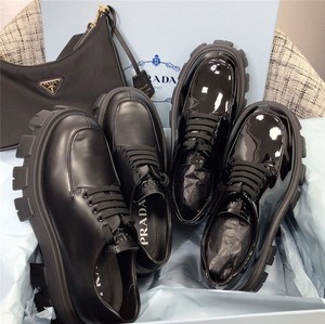 正品代购直邮prada 普拉达  漆皮齿轮单鞋厚底系带皮鞋松糕鞋乐福
