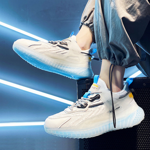 男童白色椰子鞋