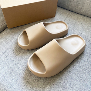 踩屎感椰子拖鞋女软底yezzy潮牌外穿厚底室外情侣沙滩一字凉拖男