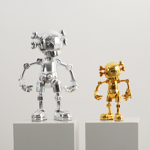 创意网红暴力熊kwas机器人落地大摆件售楼处酒店会所艺术装饰摆件