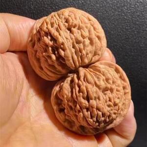 文玩核桃赌青皮