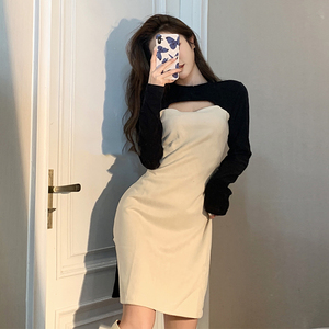 性感开胸连衣裙2021早春新款冷淡风女装高级感设计感小众法式复古