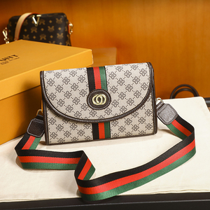 经典酷奇古奇真皮女包2021新款时尚百搭单肩斜跨包质感小方包潮