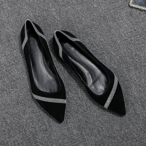 清仓欧洲站2021春季新款尖头平底单鞋女浅口低跟瓢鞋黑色磨砂女鞋