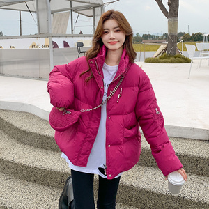 玫红色羽绒服女短款2022新款冬季显瘦时尚洋气高级感炸街无帽外套