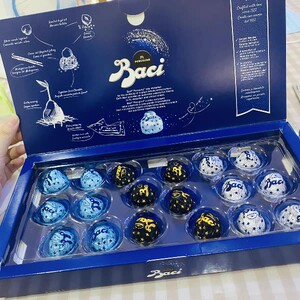 胡一天巧克力吴白我的时代你的时代同款带心愿纸条的baci情话糖果