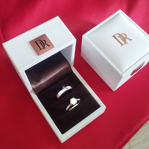 新款dr高级求婚戒指盒婚礼双戒首饰盒情侣对戒钻戒包装高档礼品盒