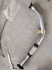 厂配件奥驰x3v3d3t1t3通用原装带软连接汽车排气管焊合总成0人付款45