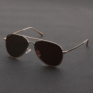 水晶眼镜男天然石头镜东海老矿料平镜正品蛤蟆镜高档原石墨镜清凉