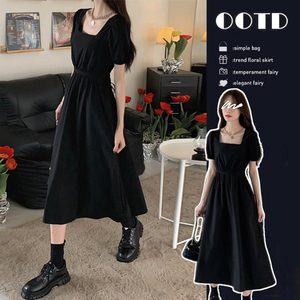 赫本风法式方领黑色连衣裙女2024夏季高级感收腰气质中长款裙子新
