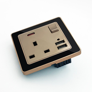 英式方孔三插插座