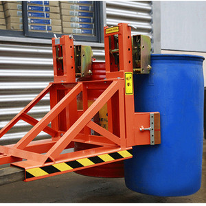 油桶夹叉车抓桶器夹具叉车专用鹰嘴夹铲车勾卸吊堆高抱桶器抱铁桶