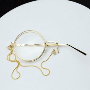 单边眼镜蔡徐坤