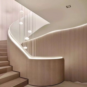 创步楼梯现代简约轻奢弧形卷板护栏 木饰面护栏 简约风墙体式护栏