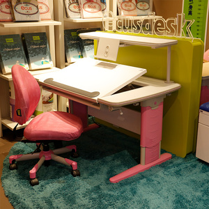 益卡思学习桌