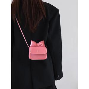 夏季粉色时尚精致迷你小链条包包女士2024新款高级感真皮斜挎小包
