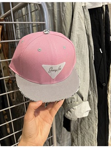 刺绣棒球帽~很好看的粉色拼蟒纹  半硬顶可调节