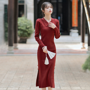 民国风复古盘扣针织旗袍改良连衣裙2022秋冬新款红色修身打底长裙