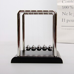 牛顿摆球 平衡球 物理撞球 创意桌面摆件家居装饰工艺品2022新款