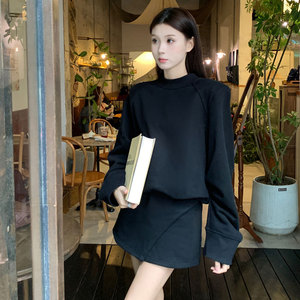 黑色韩系休闲时尚运动宽松卫衣a字半身短裙套装女秋冬季两件套白
