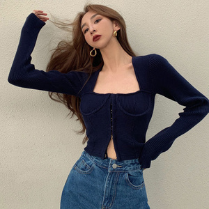 低胸衣服女短袖