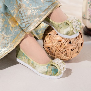 新中式古风古装汉服鞋女内增高弓鞋平跟云头珠花国风绣花鞋配马面