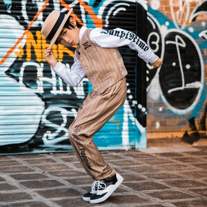 少儿popping街舞服套装锁舞机械舞演出服儿童locking街舞马甲西裤