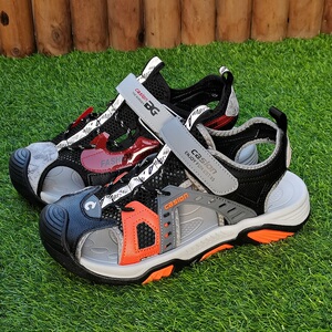 男童卡西龙凉鞋