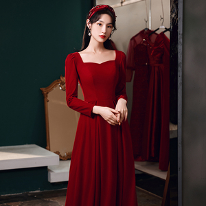 简约敬酒服新娘2020新款冬季长袖气质订婚连衣裙回门服酒红色礼服