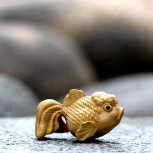 小叶黄杨木雕金鱼手把件实木文玩金鱼摆件风水把件汽车挂件工艺品
