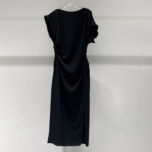 艾诺丝舒雅2024夏季新款黑色显瘦优雅气质开叉休闲连衣裙40519048
