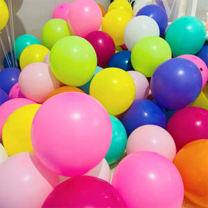 多美忆100个气球1.8克生日装饰加厚混色生日布置气球拱门结婚布置