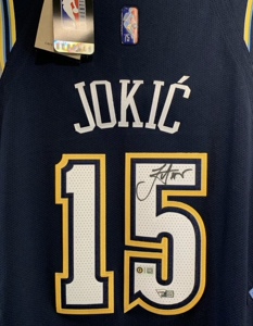 约基奇签名球衣au球员版掘金 尼古拉约基奇亲笔签名球衣75周年