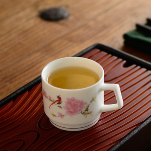 喝茶叶茶杯
