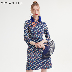红英企业折扣店淘宝vivian liu r2227405 2022春女装新款蝴蝶扣单边