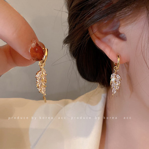 韩国锆石叶子耳扣创意清新耳环简约时尚耳坠网红气质耳饰女