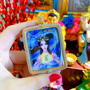 泰国佛牌真品 阿赞达摩 娜迦兰素 玉洛云裳 清纯蓝衣镀银镶钻外壳