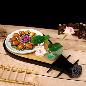 餐厅中式古典创意琵琶造型竹木餐具复古特色羊排摆盘酒店意境菜盘