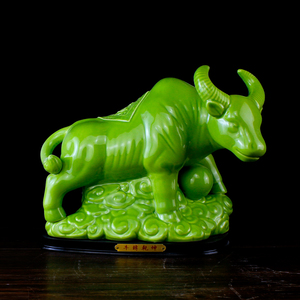 德化陶瓷器青牛摆件绿色补角摆件家居风水招财镇宅工艺品中式摆设