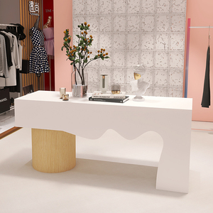 服装店中岛柜创意