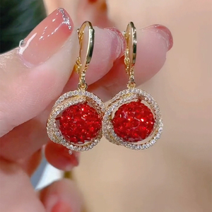 红色满钻球球耳环女轻奢小众设计时尚高级感耳扣独特气质精致耳饰