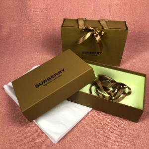 burberry礼品袋巴宝莉围巾盒子披肩空盒衬衫礼盒风衣大衣包装盒