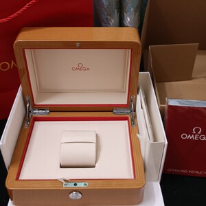 欧米茄表盒欧米伽蝶飞海马系列大木盒钢琴漆手表包装盒收纳盒子