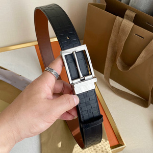 巴宝莉休闲针扣腰带