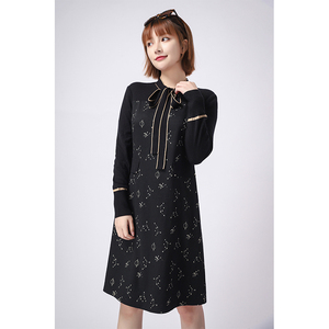 包邮累计评价: 1卖家: 纤牌时装成交量: 0发货地: 重庆店铺: 纤牌女装