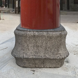 柱子下面的石墩子图片