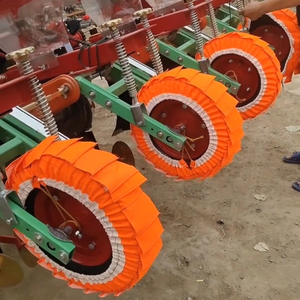 玉米播种机滚轮不粘泥神器播种机不粘泥农具神器设备.